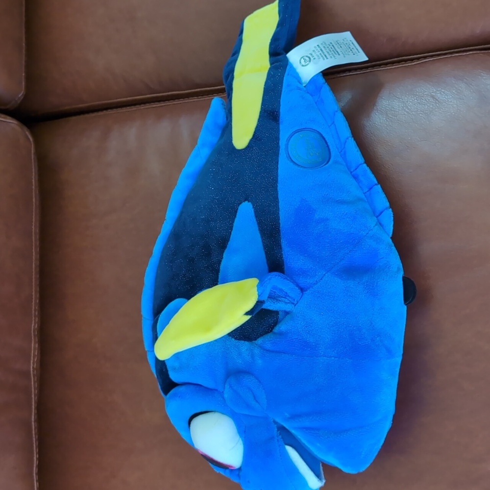 Disney Dory Plush - Picture 4 of 10